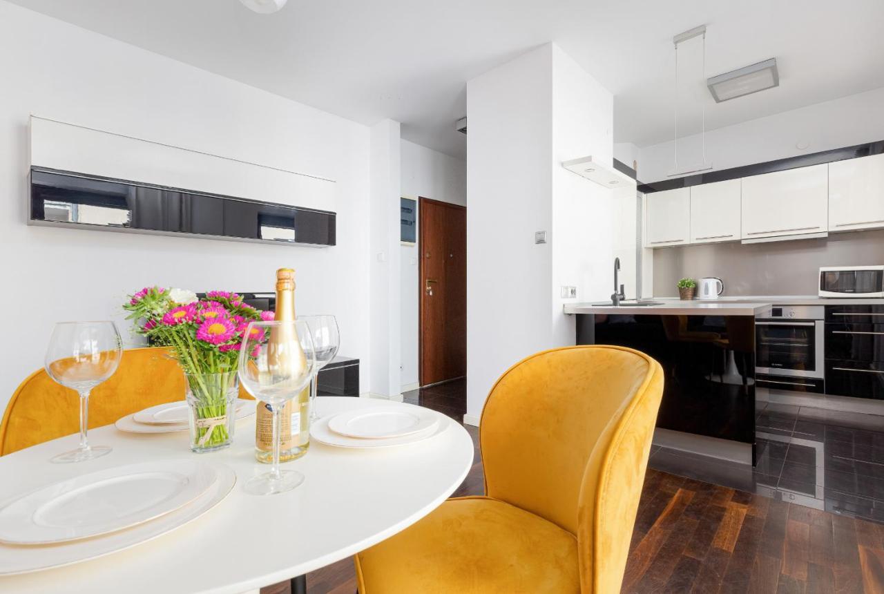 Residence On Wspolna Str. Apartment Warsaw By Renters Экстерьер фото